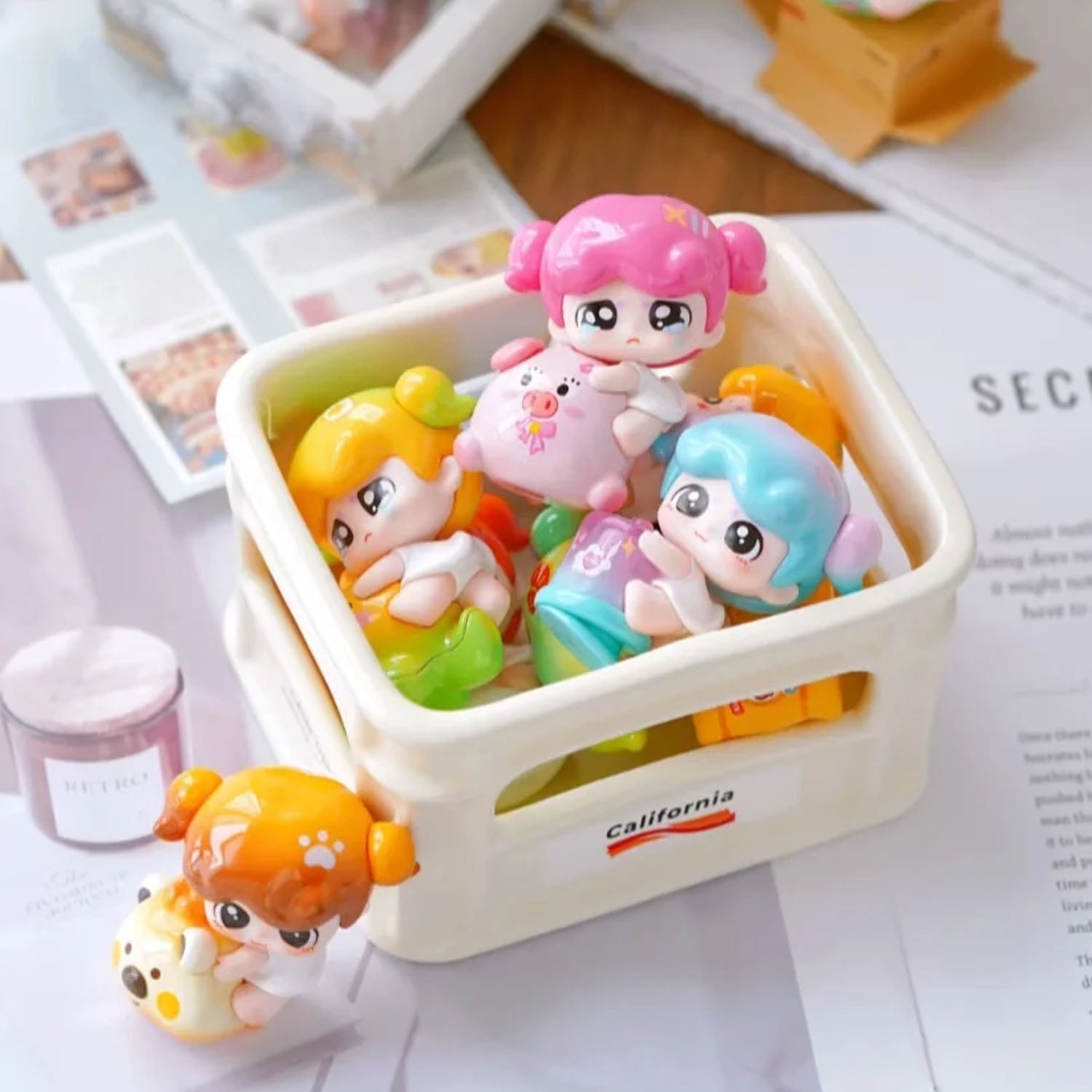 XAXA Give Me A Hug Mini Series Blind Box