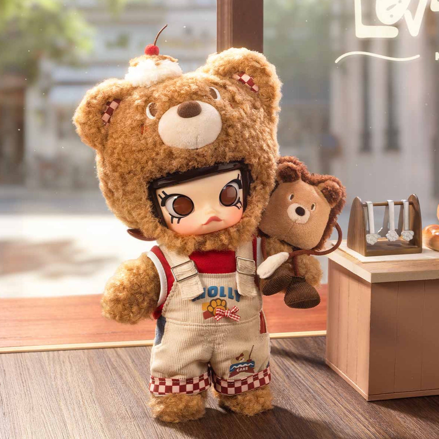 MOLLY Bear Bread 1/8 Action Figure