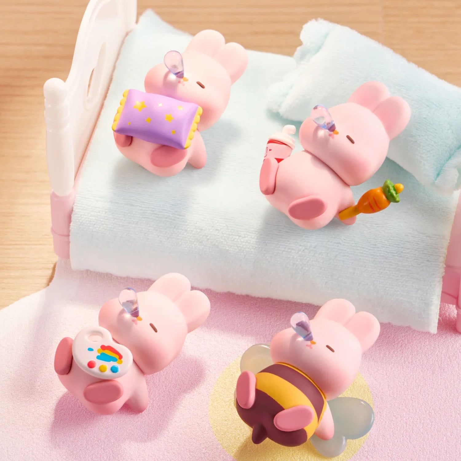 MOMO BUNNY Enjoy Life Mini Beans Series Blind Bag